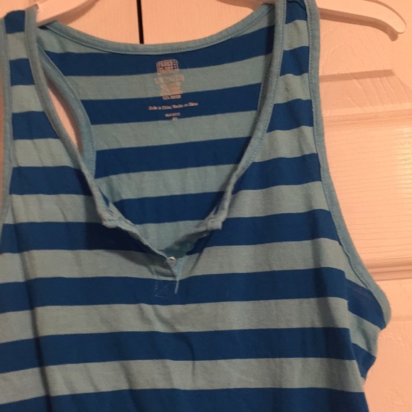 Striped tee - Picture 3 of 5